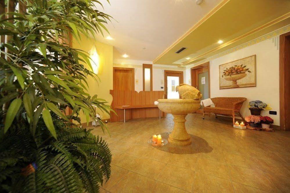 Residence Kristall- Fiemme Holidays Predazzo Ngoại thất bức ảnh